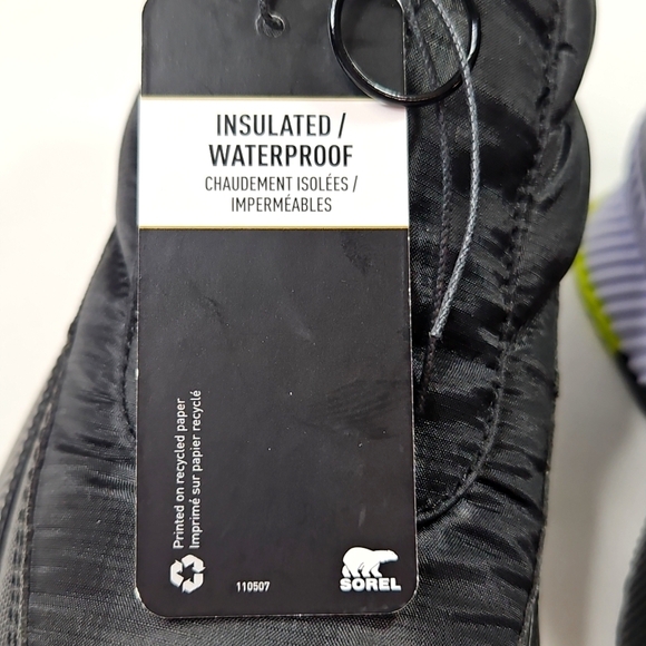 NWOT Women's Sorel Out N About III Puffy Zip Bootie in Black/White – Sz 8 - Picture 3 of 7